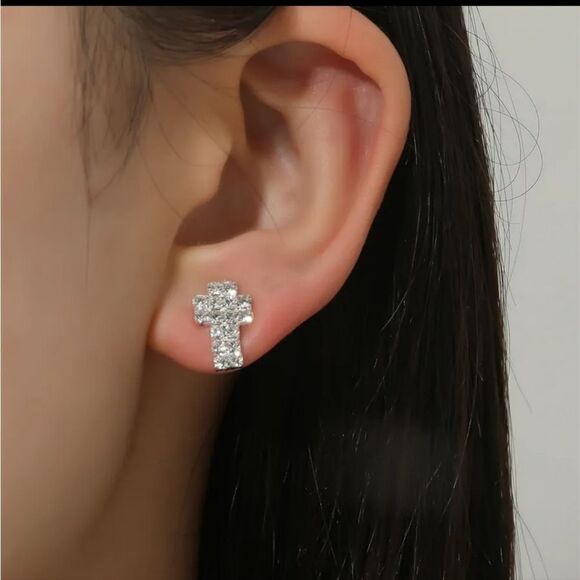 NEW CZ CROSS STUD EARRINGS - Picture 3 of 6